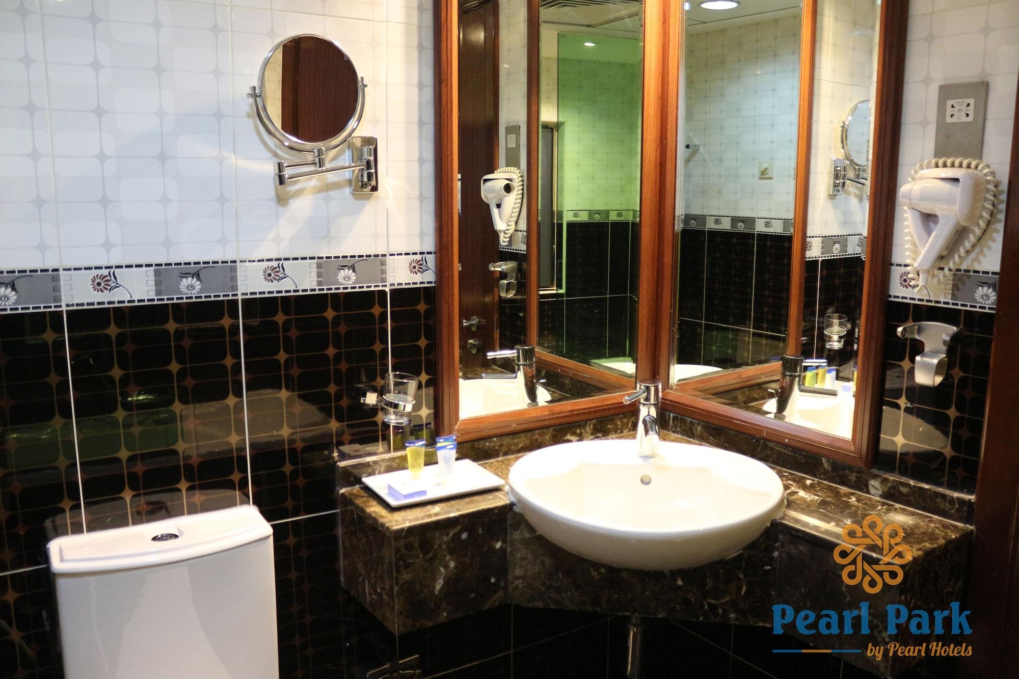 Aparthotel Pearl Executive 4*